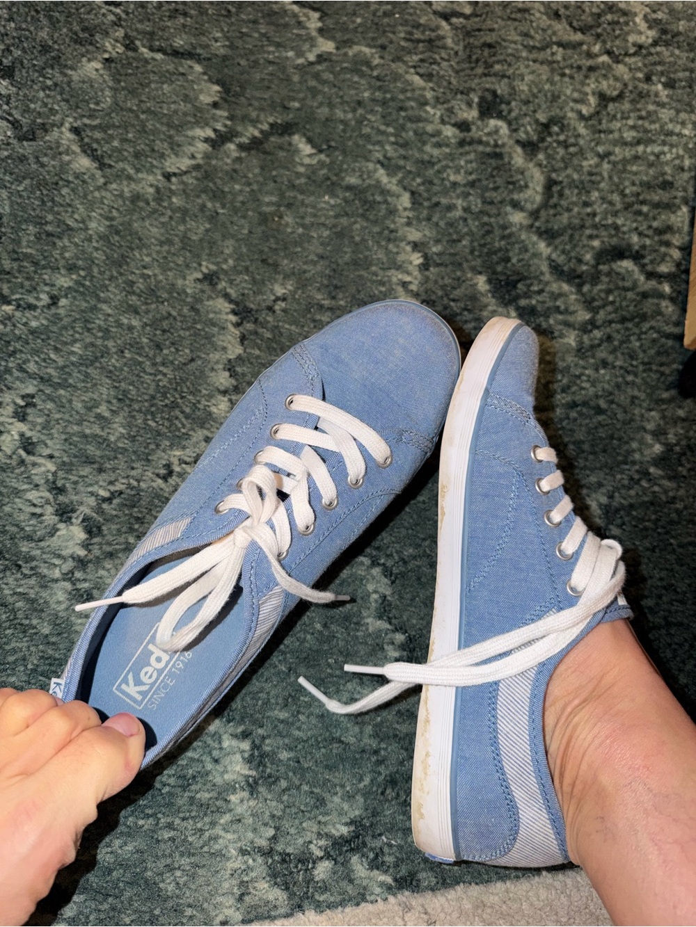 Rare Vintage Keds Light Blue Canvas Lace-Up Sneakers in Ladies size 9